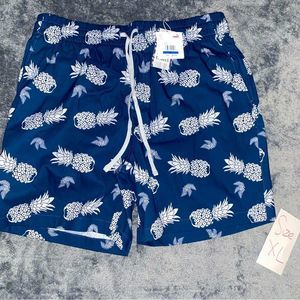Limited edition size XL pineapple puma golf shorts